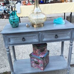  Console Table