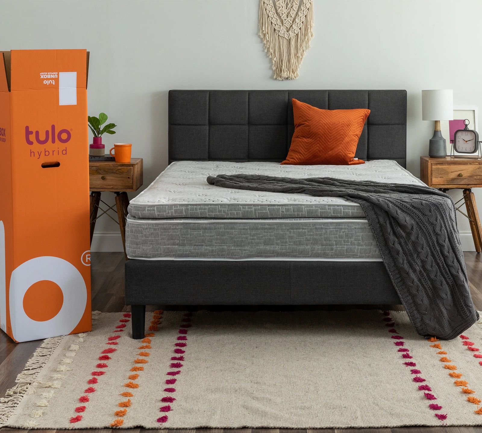 tulo Hybrid 10" Medium Mattress (Queen)