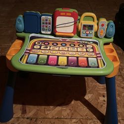 VTech Touch & Learn Activity Desk.