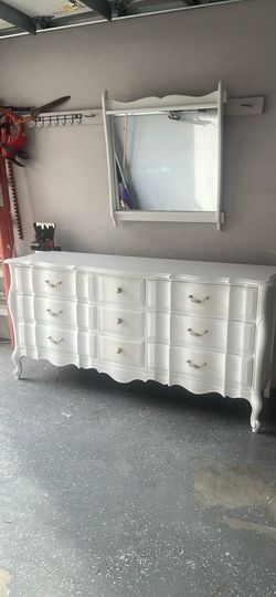 White dresser with mirror