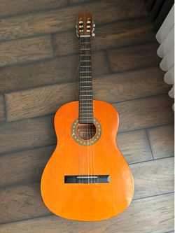 Taka TATG 300 Classical Guitar