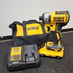DeWalt DCF887BW230C 20v 1/4” hex Impact kit - $240