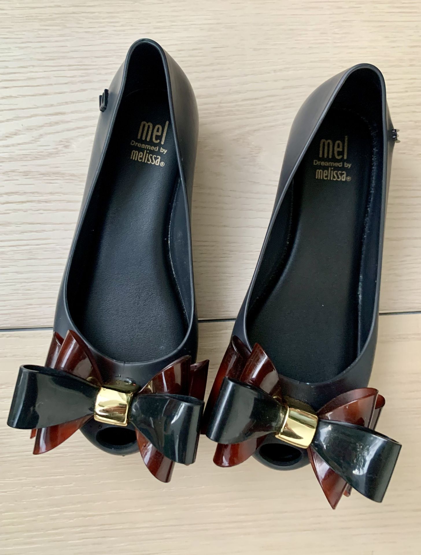 Mini Melissa Ultragirl Sweet Bow Girl Shoes in Black with Tortoise, Black Bow (Size US 12 / EU 30 / BR 28)