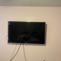 52” Samsung TV