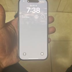 Black iPhone 16 128GB