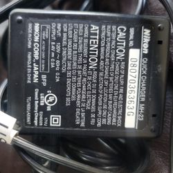 Nikon MH-23 Quick Charger