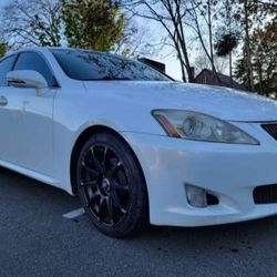 Lexus IS250 