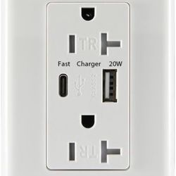 USB and USB-C Combo Outlet