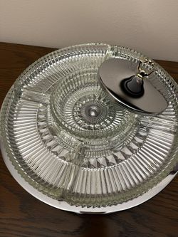 It’s Very Nice Candy Dish Or Cookie Barely Used