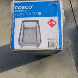 COSCO Funsport Play Yard