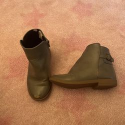 Girl Boots 