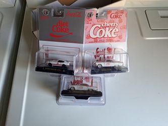 M2 Cherry Coke 1955 Dodge LA Femme & 1970 Nissan Fairlady