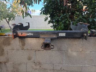 Tow hitch for Ford truck