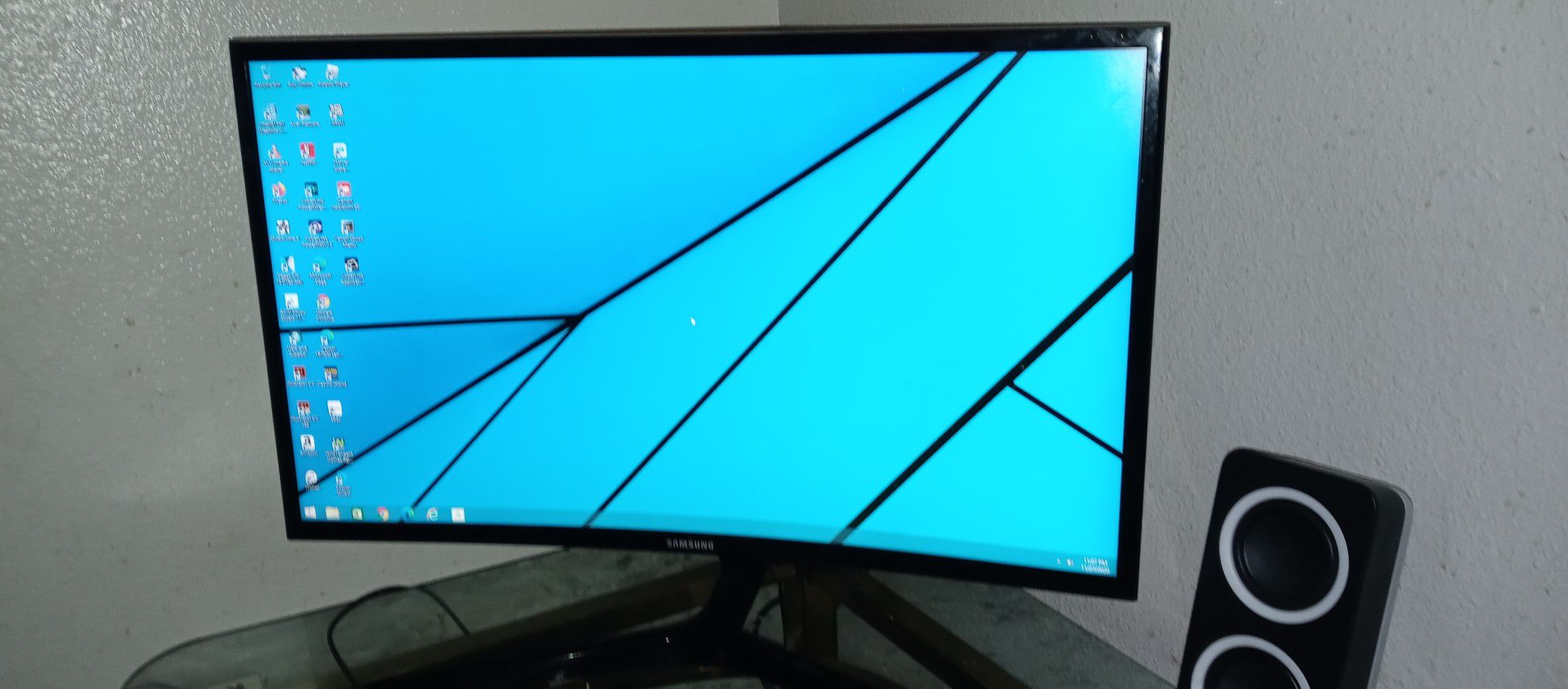 Computer Monitor 27in curved