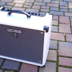 Boss Katana 50 v2