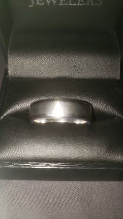 Triton wedding ring