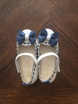 New girls leather bow tie flat shoes