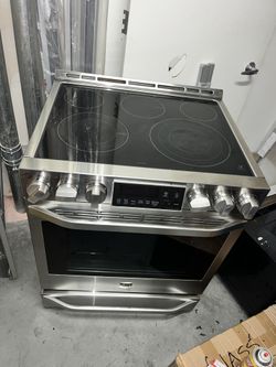 LG Studio Smart Slide In Electric Range With Pro Bake Oven
