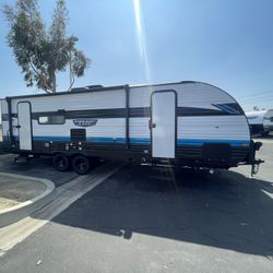 Rv Trailer 31 Feet! (Rear Lounge)