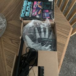 A Brand New Nintendo Power Glove