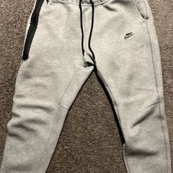 nike tech sweats