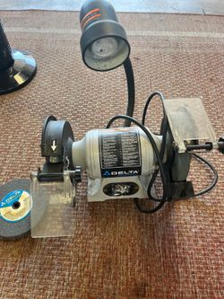 Delta ShopMaster 6” Bench Grinder with Work Light