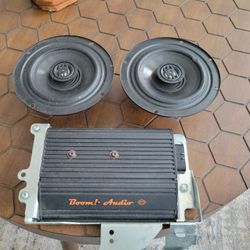 Harley Davidson Speakers and Harley Boom Audio Amp with Harness 