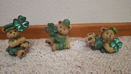 Vintage teddy bear figurines