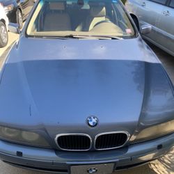 2002 BMW 530i