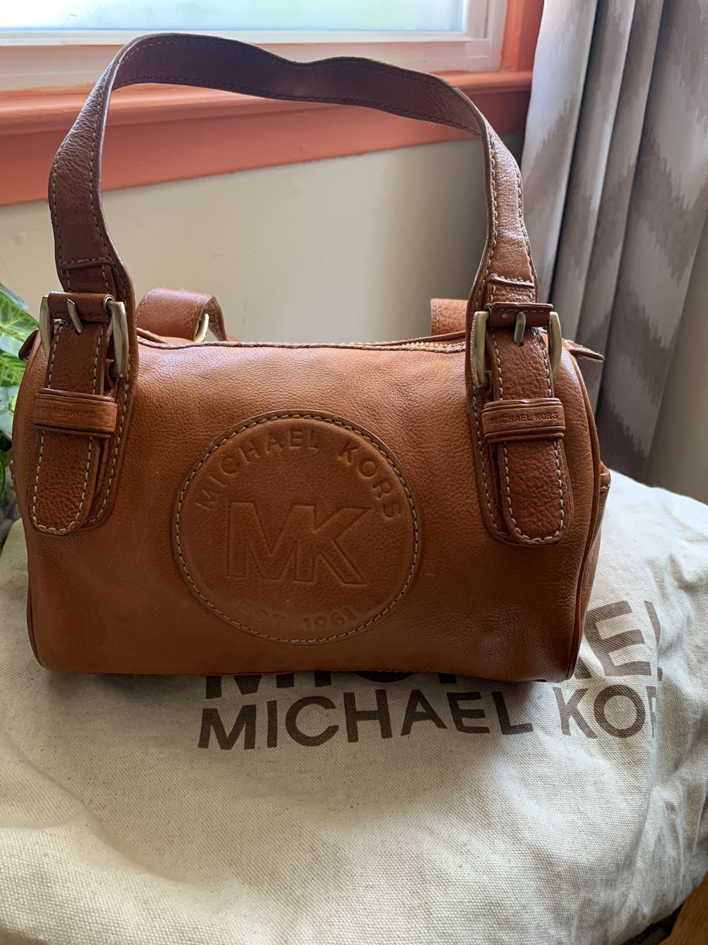 Michael Kors Orange Handbag for Sale in Westland, MI - OfferUp