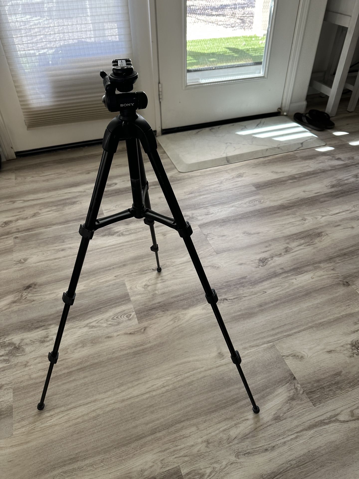 Sony Tripod (Compact Travel Size)