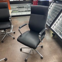 Pro Line Executive Office Chair