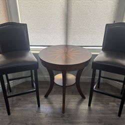 Round Wood Accent Table w/ 2 Leather Chairs