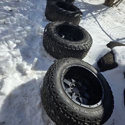 20x12 -44 Wheels 35  6x135mm 35 Inch Tires 