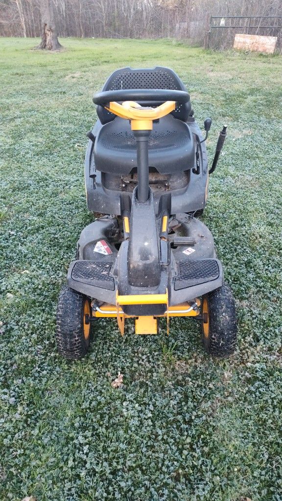 Poland Pro Riding Lawnmower