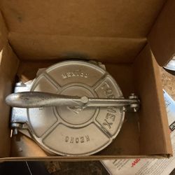 Tortilla press in new condition 