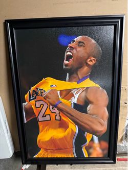 Kobe Bryant Scream LA Los Angeles Lakers Sports Man Canvas Wall Art  29.5x37.5x1 .
