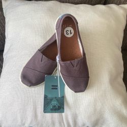 TOMS Shoes Size 13 / Zapatos Toms Medida 13 Niña 