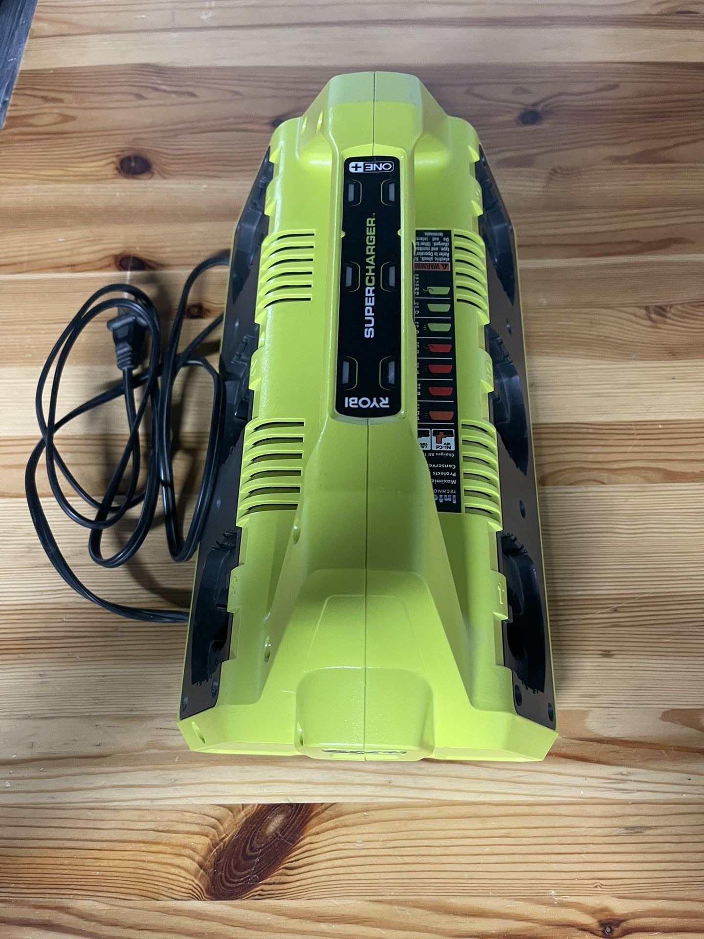 Ryobi 6 Port Charger