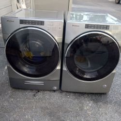 2023 Whirlpool Washer And Dryer Set 