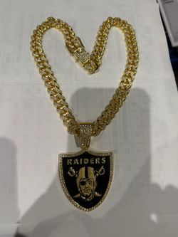 RAIDERS PENDANT  ( 20 INCH CHAIN ) NEW