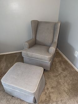 Nursey Glider Chair
