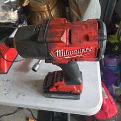 Milwaukee m18 torque wrench