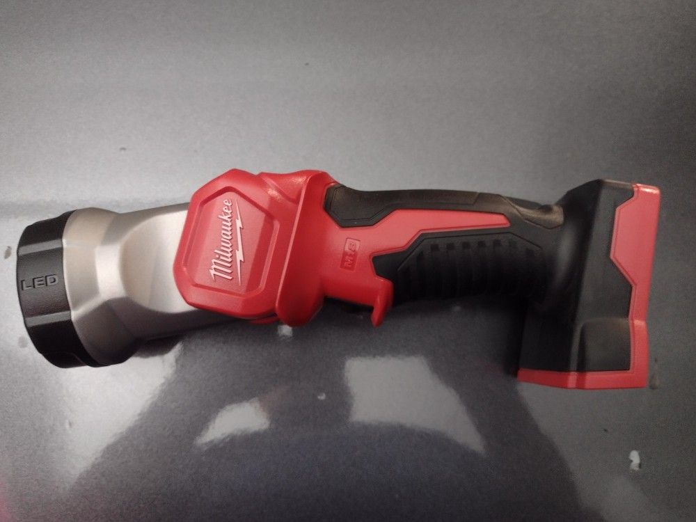 Milwaukee Light New M18