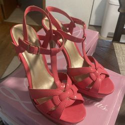 Delicious High Heels Size 7