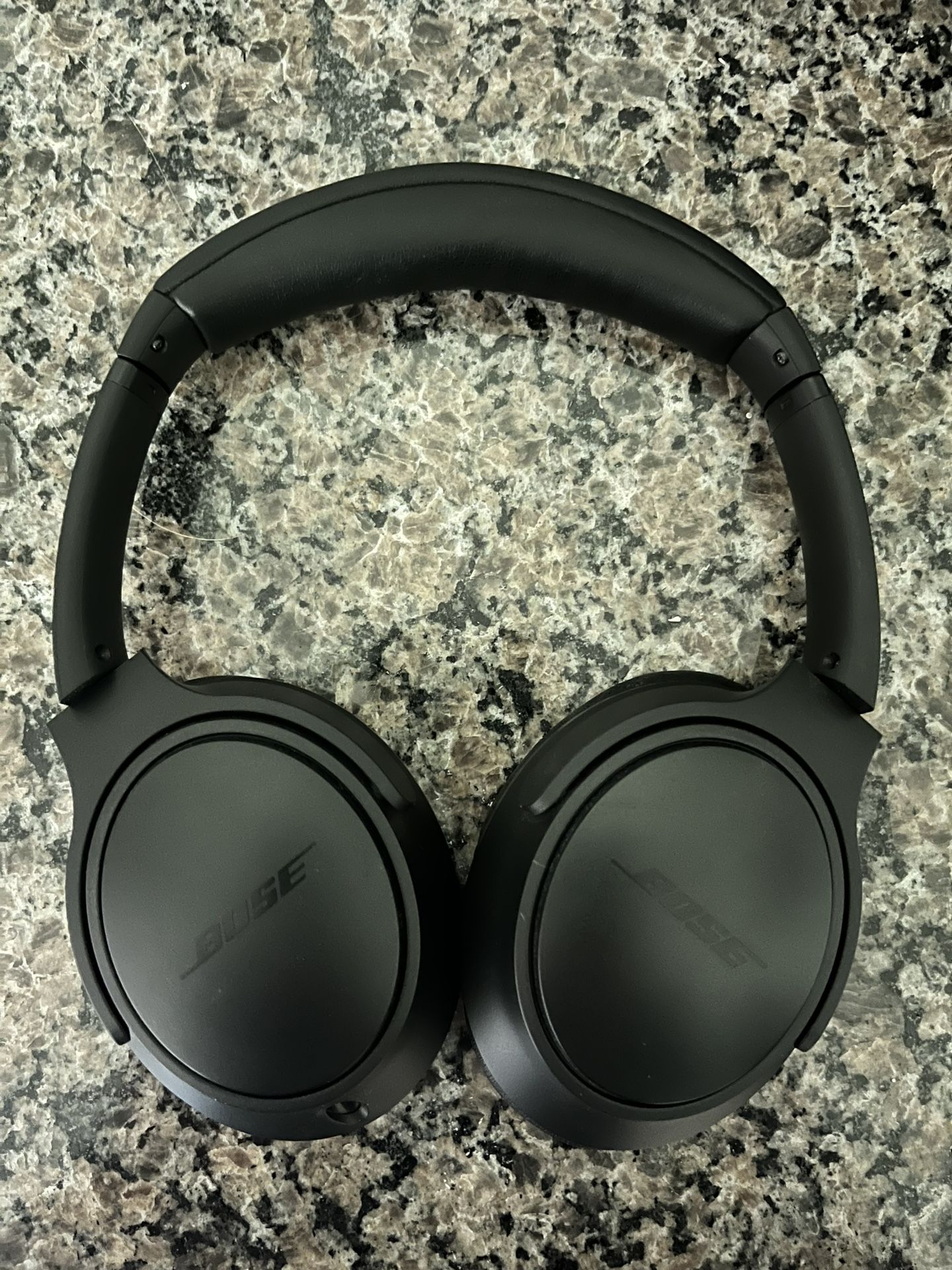 Bose Headphones With Case