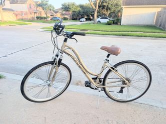 Schwinn Midmoor - 28"/700c wheels Aluminum Hybrid bike