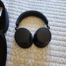 Sennheiser Accentum Plus Headphones