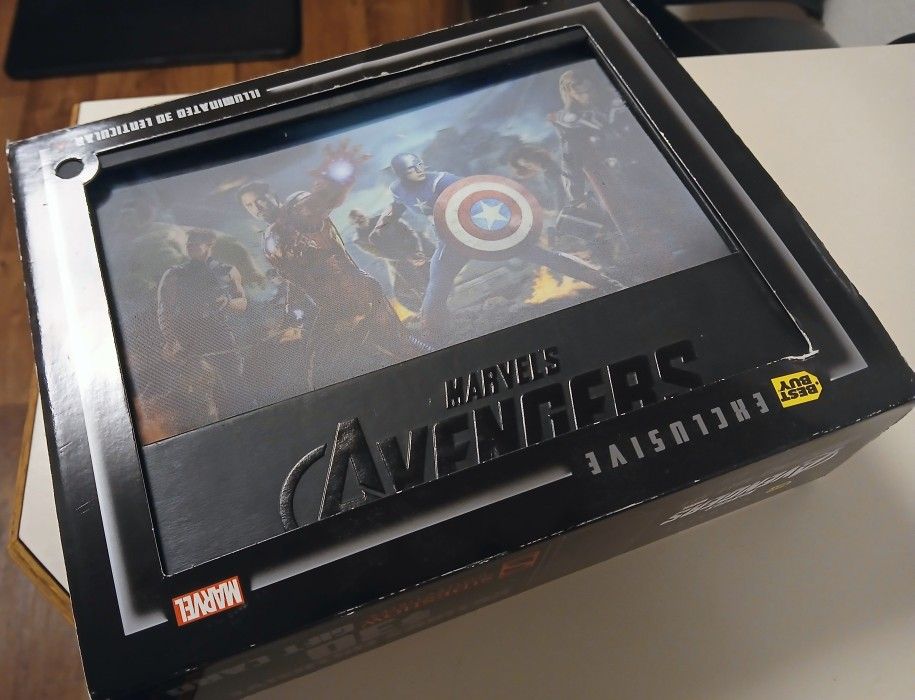 Avengers Best Buy Exclusive Blu Ray Box Set (hologram-type cover)