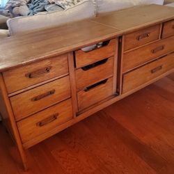 Hardwood Dresser 